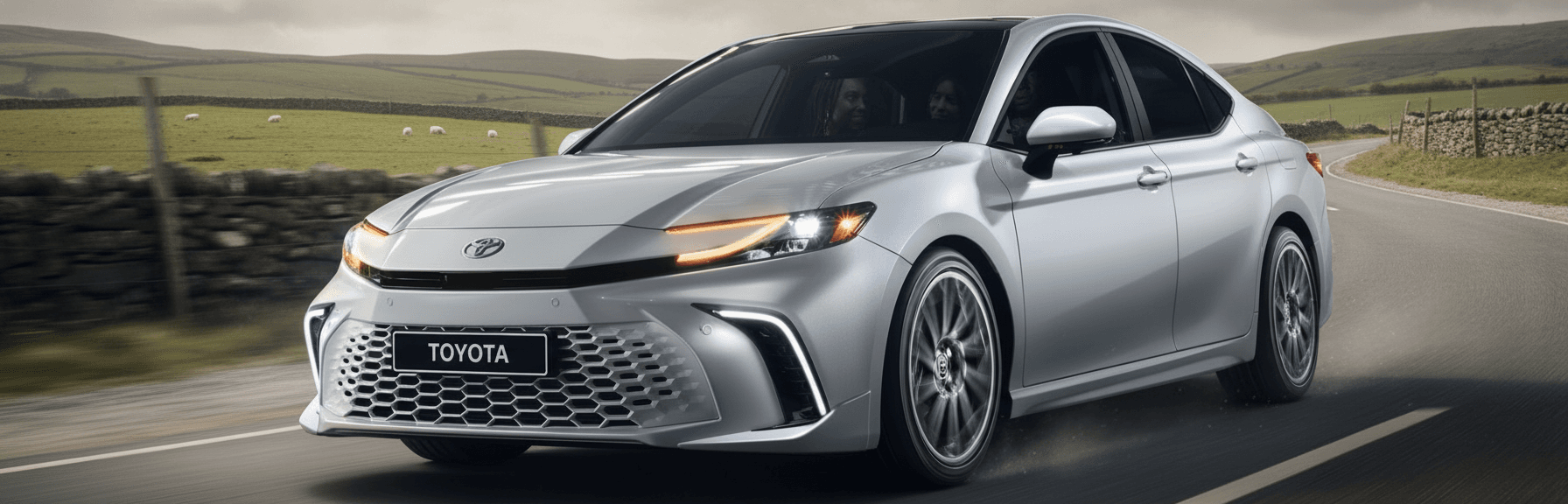 2026 Toyota Camry 2.5 Hybrid AWD